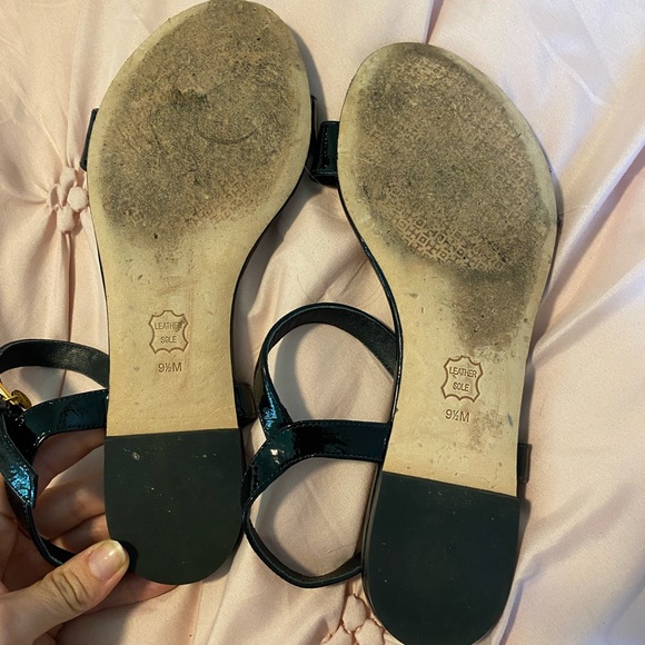 Tory Burch black patent leather ankle strap flat sandals - Picture 4 of 5